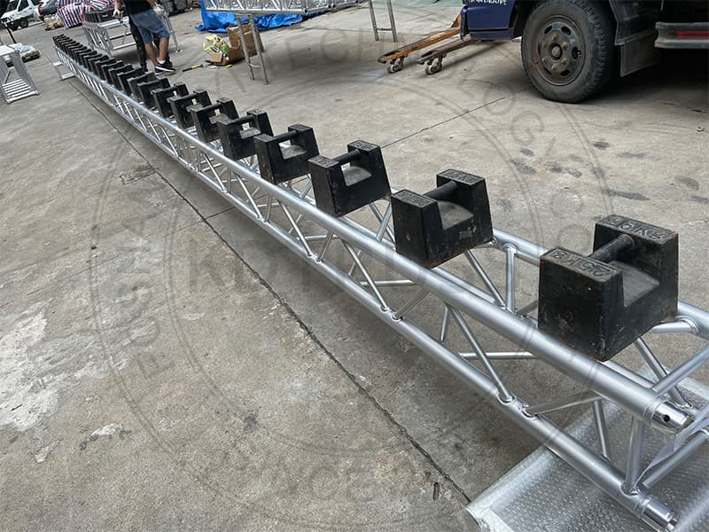 Loading Test for 290mm Aluminum Spigot Truss