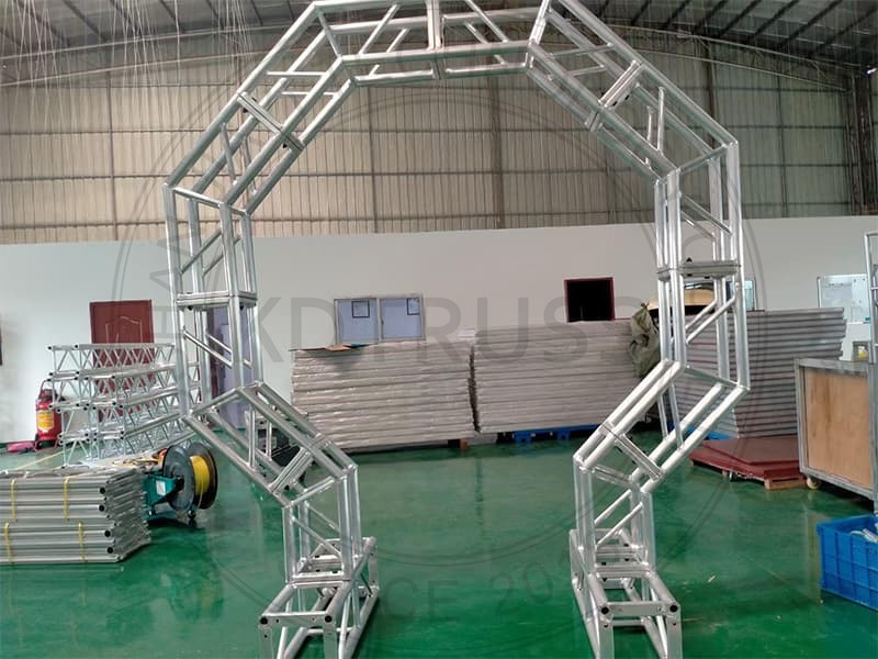 Arched Truss Structure