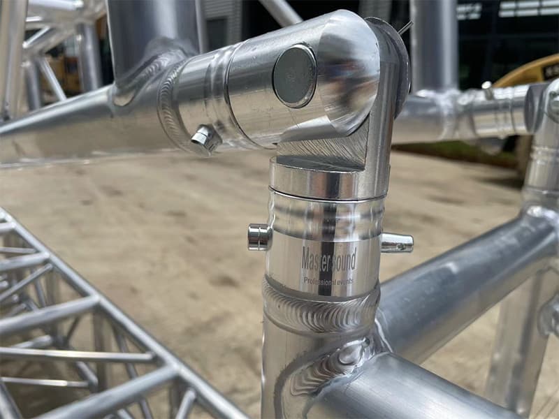 Spigot Truss Hinge Connector Spigot Truss Hinge Connector