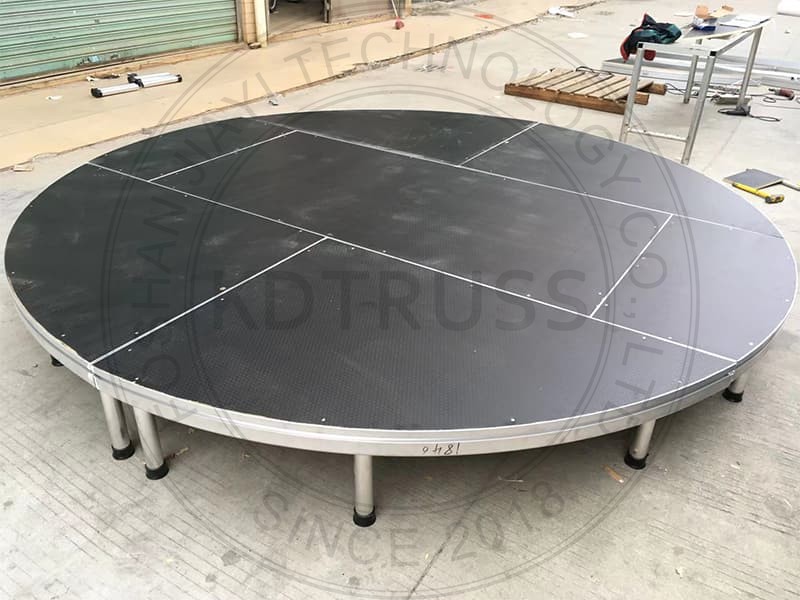 round dj stage